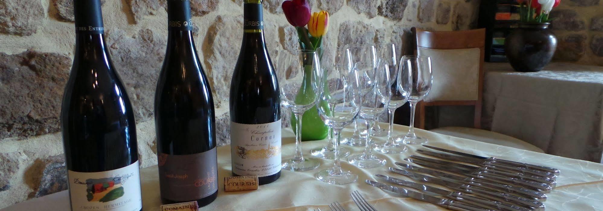 Aux Vieux Arceaux 호텔 Mercuer 외부 사진